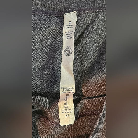 Lululemon Athletica Kneelength Wideleg Charcoal Athletic Shorts - Picture 7 of 8